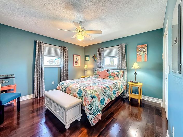 Image No.37-2 Bed Property for sale