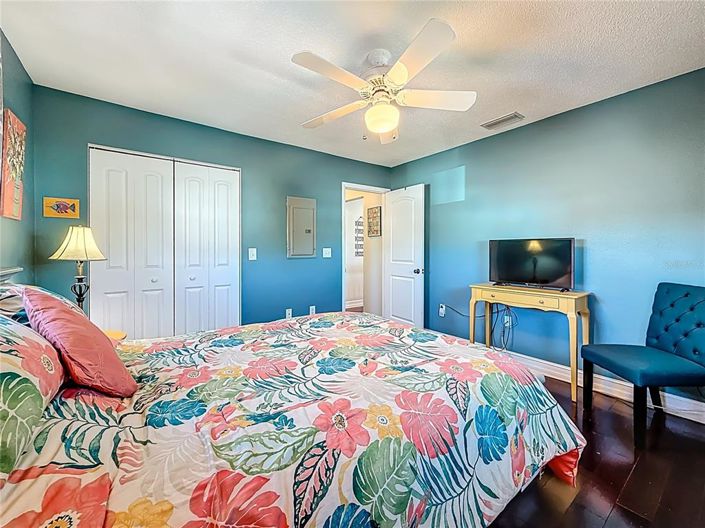 Image No.38-2 Bed Property for sale