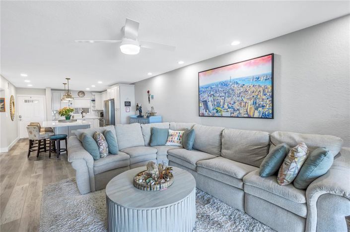 Image No.14-2 Bed Property for sale