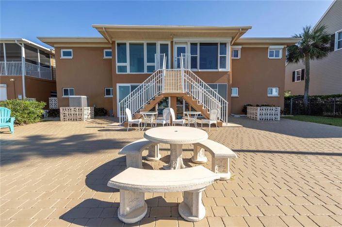 Image No.40-2 Bed Property for sale