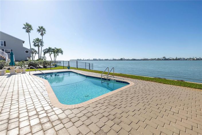 Image No.49-2 Bed Property for sale