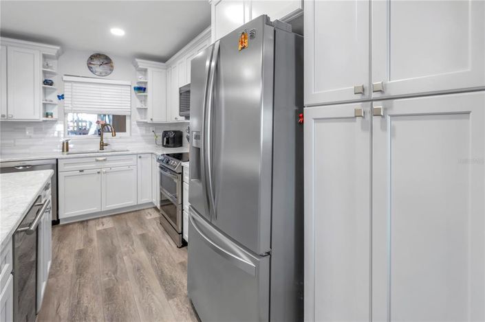 Image No.9-2 Bed Property for sale