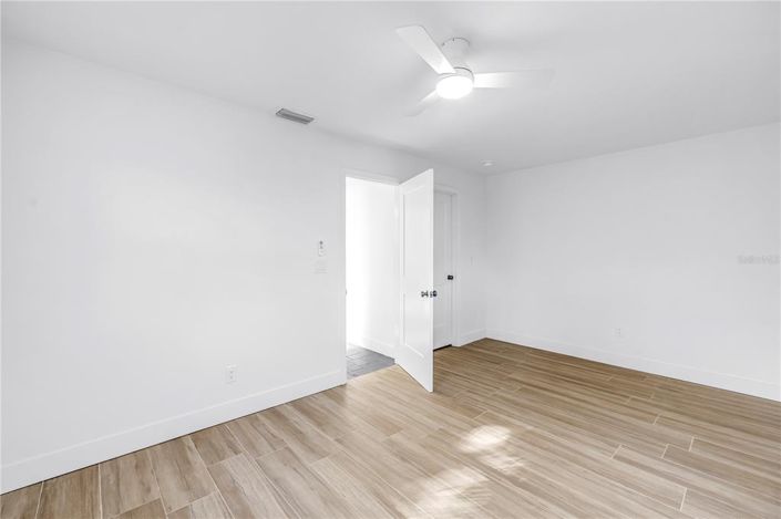 Image No.38-3 Bed Property for sale