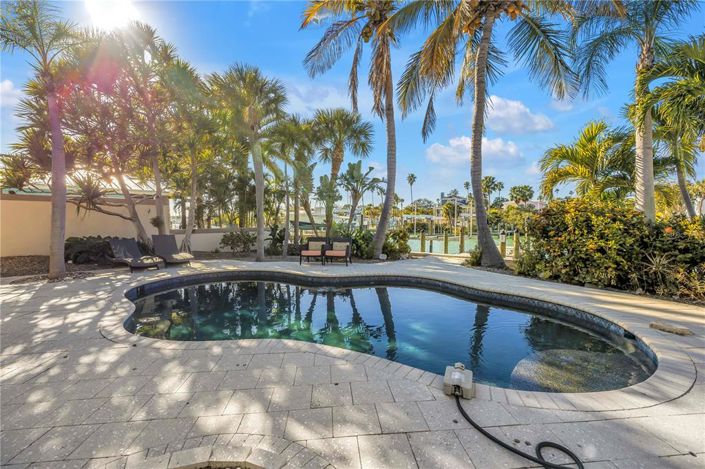 Image No.49-3 Bed Property for sale