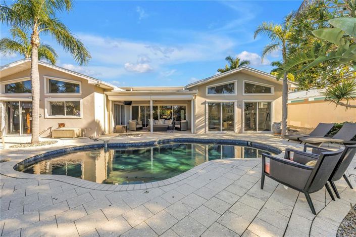 Image No.53-3 Bed Property for sale