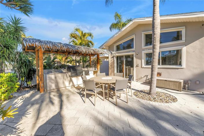 Image No.54-3 Bed Property for sale