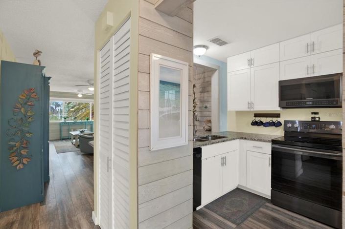 Image No.7-2 Bed Property for sale