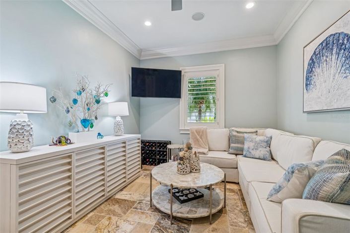 Image No.28-3 Bed Property for sale