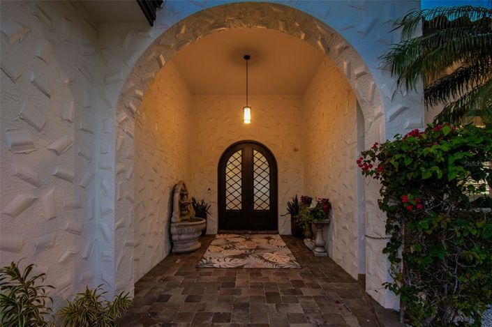 Image No.3-3 Bed Property for sale