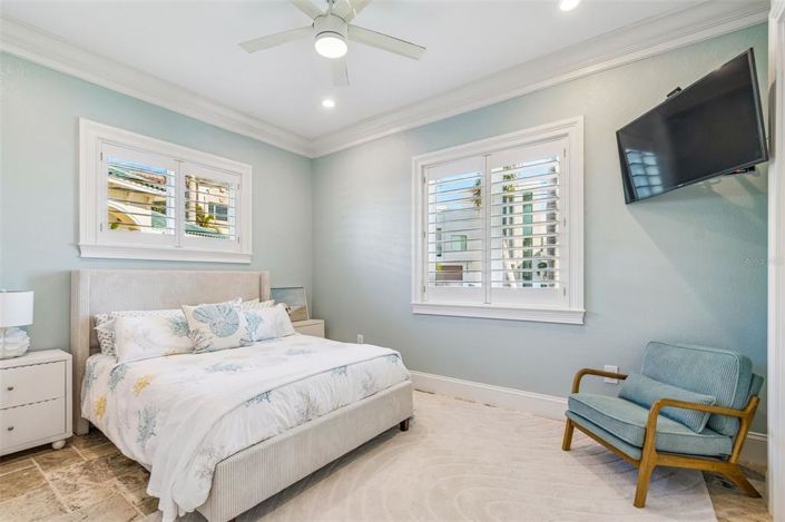 Image No.30-3 Bed Property for sale