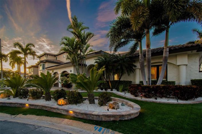 Image No.53-3 Bed Property for sale