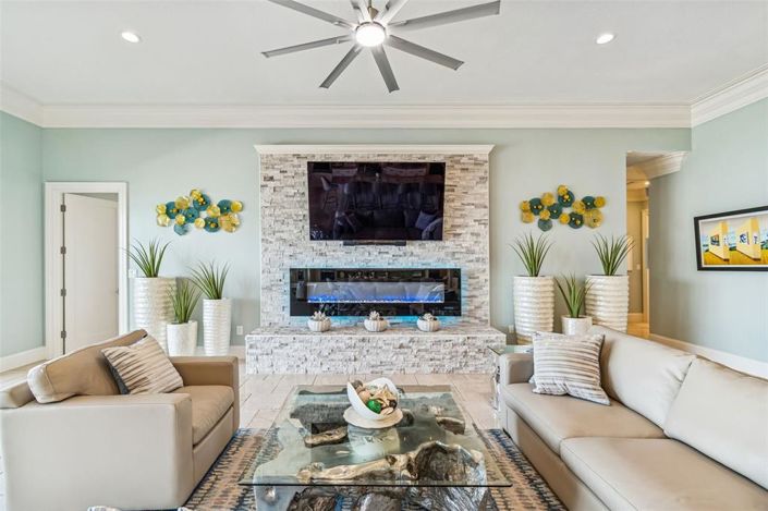 Image No.9-3 Bed Property for sale