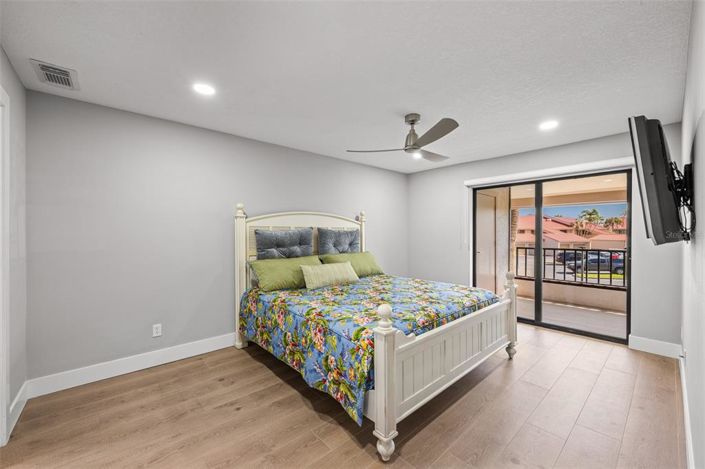 Image No.23-2 Bed Property for sale