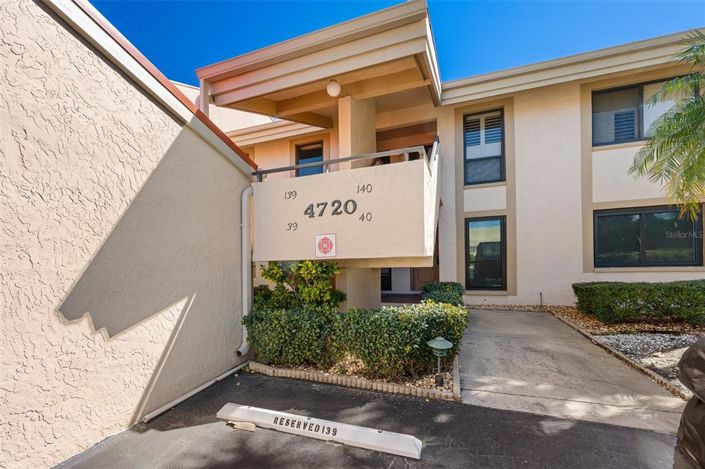 Image No.3-2 Bed Property for sale