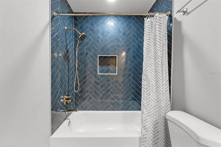 Image No.35-2 Bed Property for sale