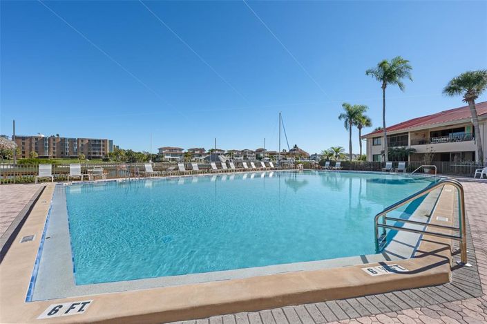 Image No.43-2 Bed Property for sale