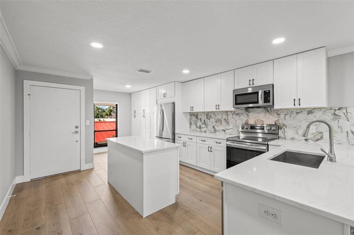 Image No.7-2 Bed Property for sale