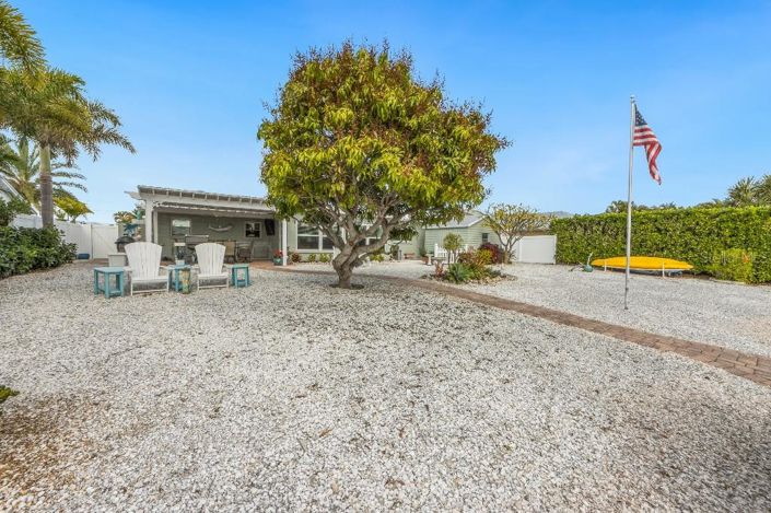 Image No.18-2 Bed Property for sale