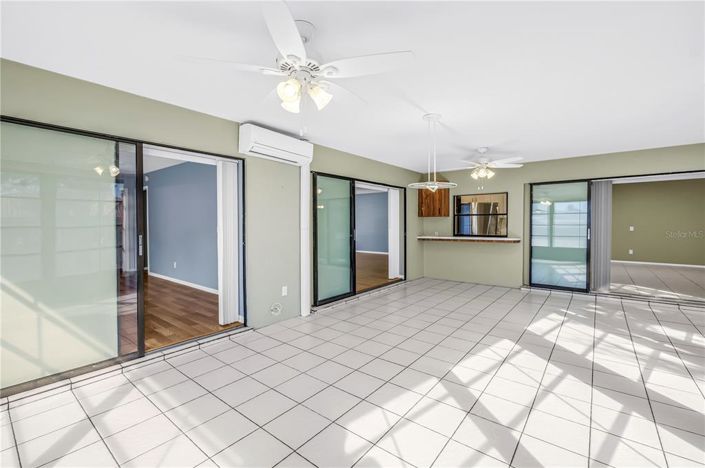 Image No.12-3 Bed Property for sale