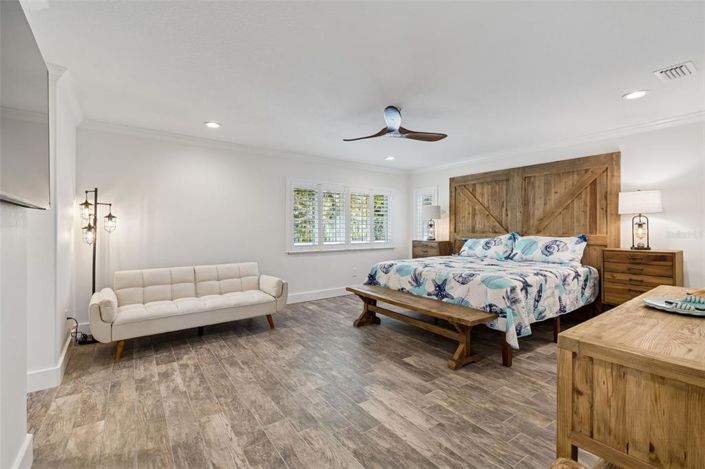 Image No.25-3 Bed Property for sale