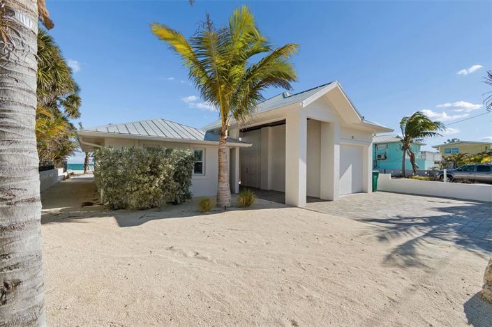 Image No.47-3 Bed Property for sale