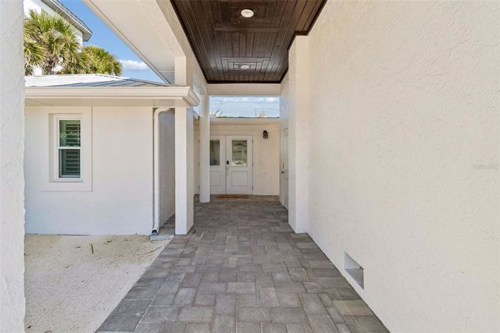 Image No.8-3 Bed Property for sale