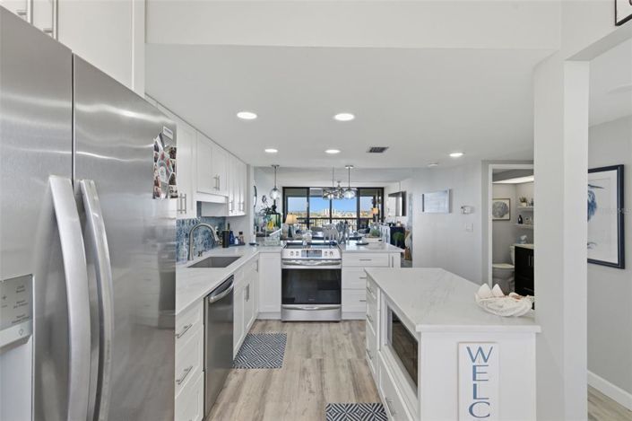 Image No.13-2 Bed Property for sale