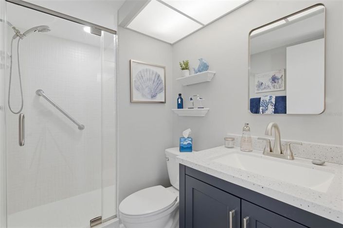 Image No.36-2 Bed Property for sale