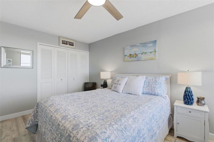 Image No.42-2 Bed Property for sale