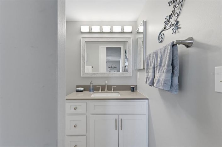 Image No.50-2 Bed Property for sale