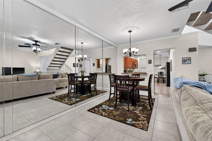 Image No.11-3 Bed Townhouse for sale