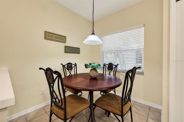 Image No.18-3 Bed Townhouse for sale