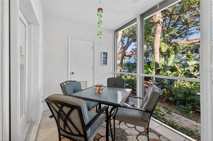 Image No.32-3 Bed Townhouse for sale