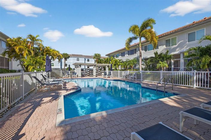 Image No.34-3 Bed Townhouse for sale