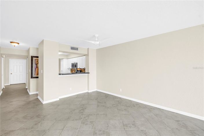 Image No.18-2 Bed Property for sale