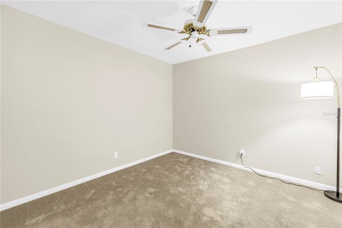 Image No.28-2 Bed Property for sale