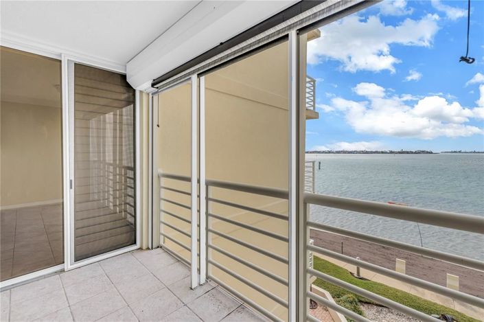 Image No.32-2 Bed Property for sale