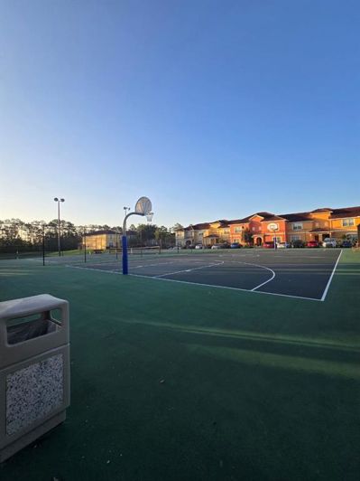 Image No.56-5 Bed Property for sale