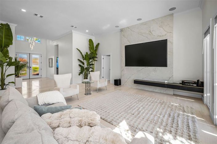 Image No.11-4 Bed Property for sale