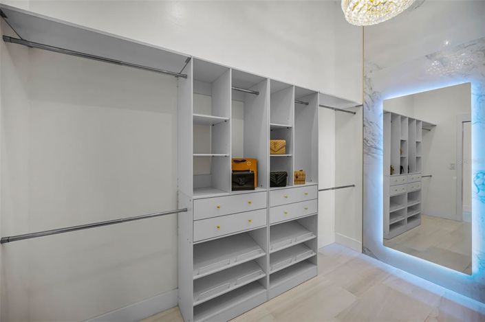 Image No.24-4 Bed Property for sale