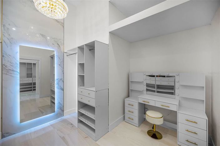 Image No.25-4 Bed Property for sale