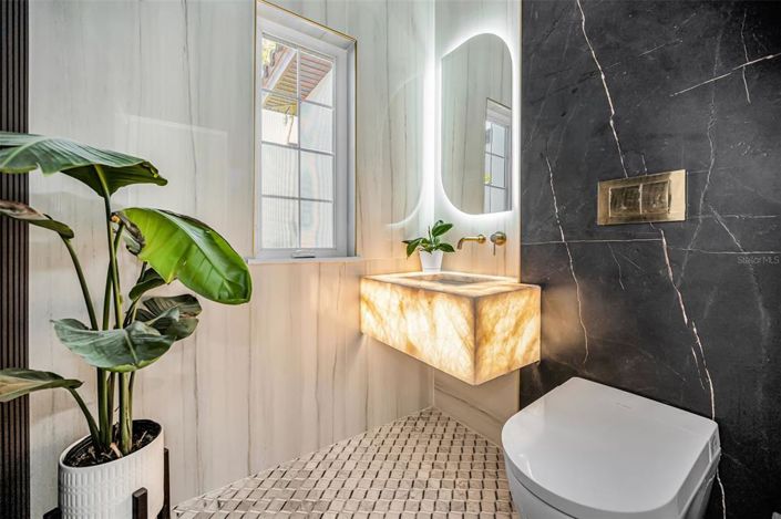 Image No.32-4 Bed Property for sale