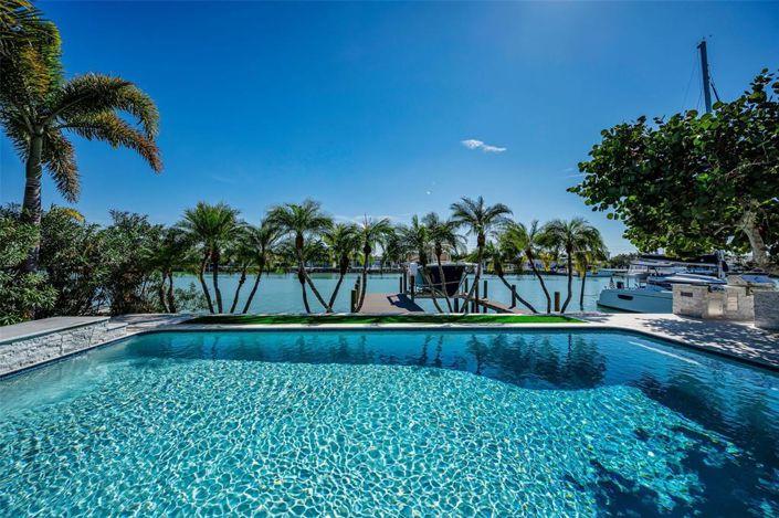 Image No.38-4 Bed Property for sale