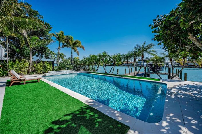 Image No.46-4 Bed Property for sale