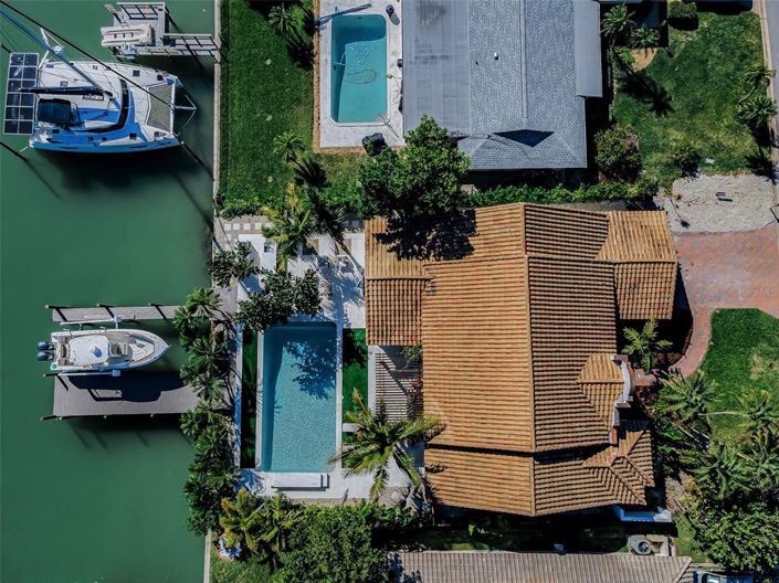 Image No.48-4 Bed Property for sale