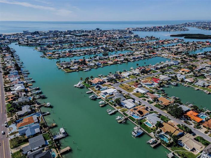 Image No.51-4 Bed Property for sale