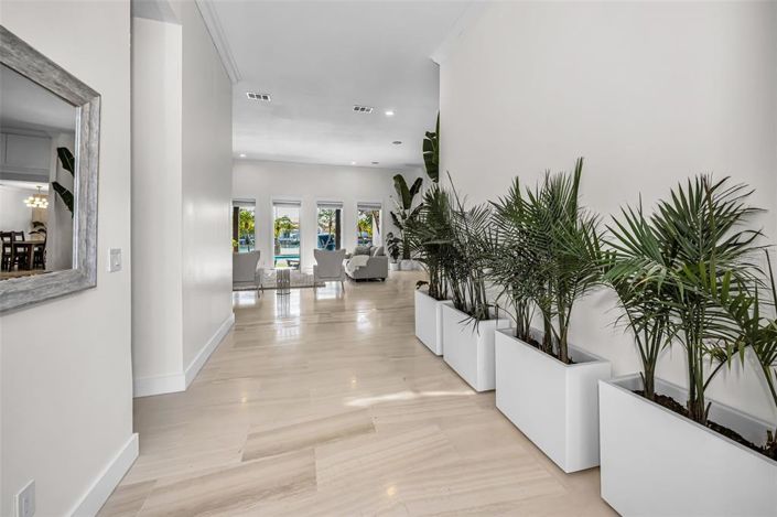 Image No.7-4 Bed Property for sale