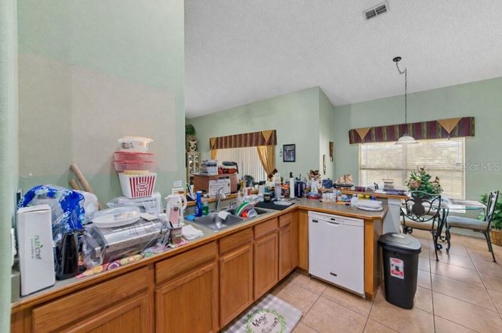 Image No.10-4 Bed Property for sale