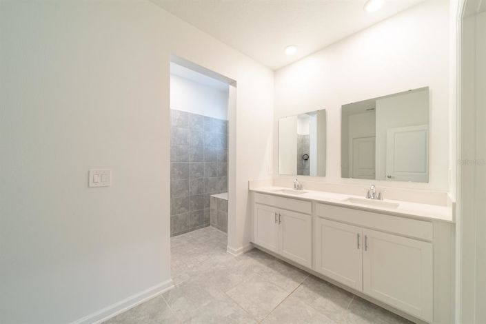 Image No.38-4 Bed Property for sale