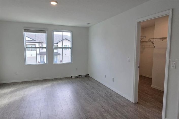 Image No.18-3 Bed Townhouse for sale